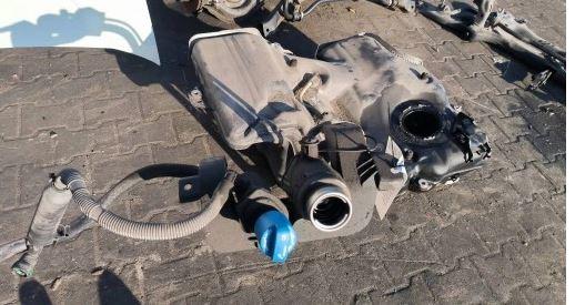 Skoda Superb III 2015-2024 combi   Palivová nádrž 3Q020101