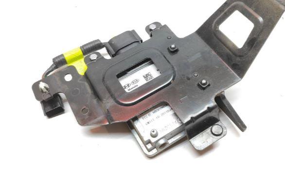 Kia Sorento I 2003-2009 suv 2.5 CRDi 16v diesel 103 kW 2002  Modul mŕtveho uhlu 95811C5000 01160207 AB301A1900