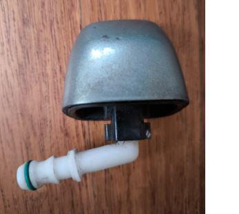 Skoda Octavia I 1996-2010 hatchback 1.9 TDI diesel MT 81 kW 1998  Tryska (dýza) ostrekovača predná 1U0955103A