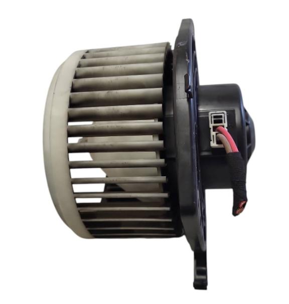 Renault Laguna III 2007-2015 hatchback 2.0 DCI diesel MT 110 kW 2008  Ventilátor kúrenia 8400004