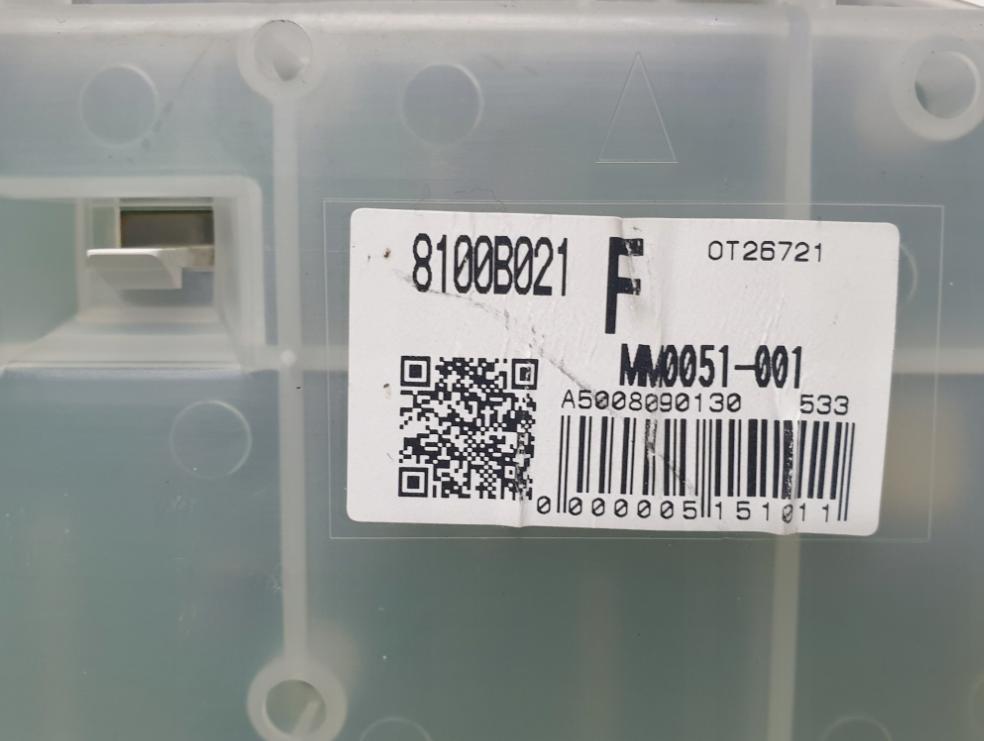 Mitsubishi Colt Z30 VI 2004-2012 hatchback 1.3 16v petrol 70 kW  Prístrojová doska 8100B021