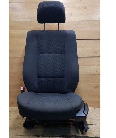 BMW 3 E46 1998-2007 sedan 2.0 D diesel 100 kW 1999  Sedadlo predné ľavé