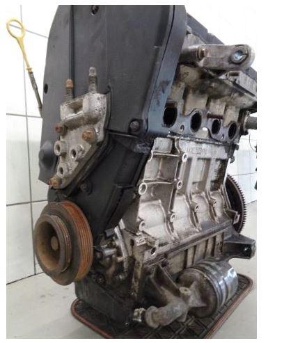 Rover 200 hatchback 1.4 16v petrol MT 76 kW 1997  Motor benzín 14K4F