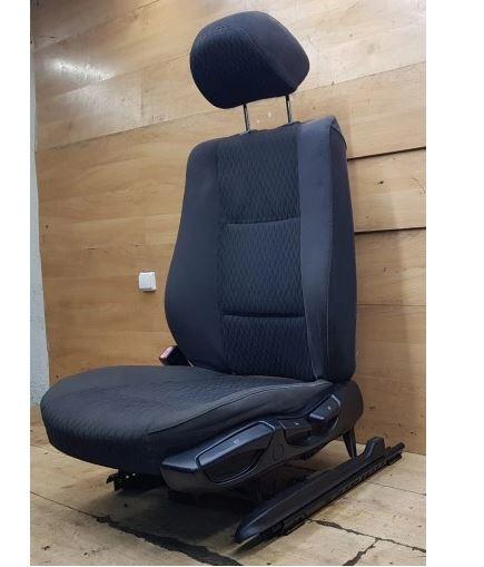 BMW 3 E46 1998-2007 sedan 2.0 D diesel 100 kW 1999  Sedadlo predné ľavé