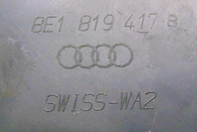 Audi A4 B6 2000-2004 combi 1.9 TDI diesel MT 96 kW 2003  Torpédo (plast pod čelným sklom) 8e1819417B
