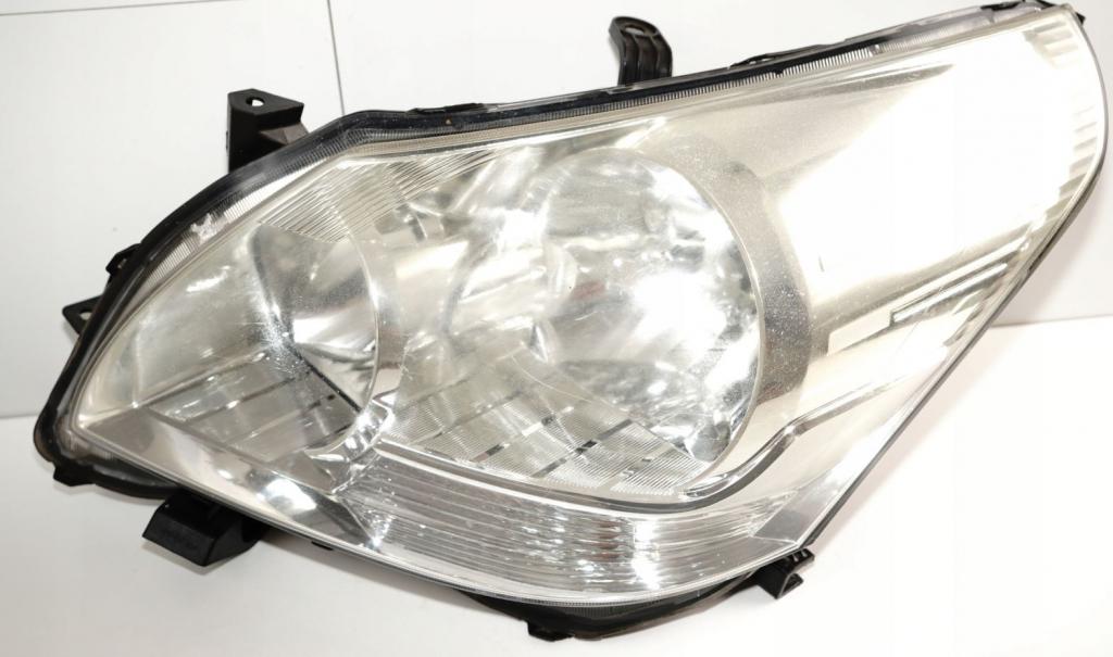 Toyota Verso 2009-2018 hatchback 1.6 16v petrol MT 97 kW 2017  Svetlo zadné ľavé