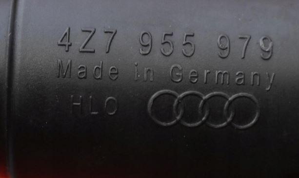 Audi A6 C5 1997-2004 combi 2.5 TDI diesel AT 110 kW 1999  Tryska (dýza) ostrekovača predná 4Z7955979