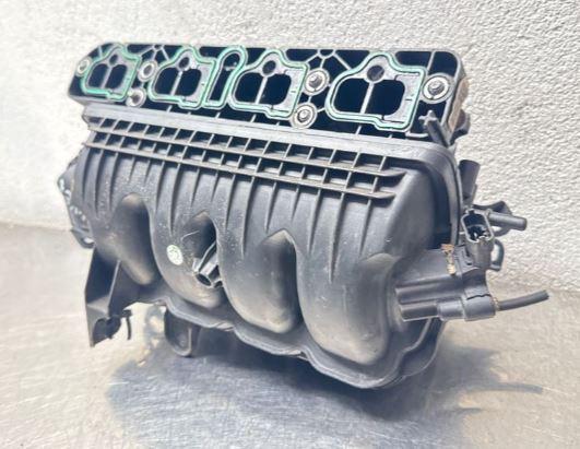 Chevrolet Aveo T300 2011-2014 hatchback 1.2 16v petrol MT 51 kW 2011  Sacie potrubie 55563664 55572730