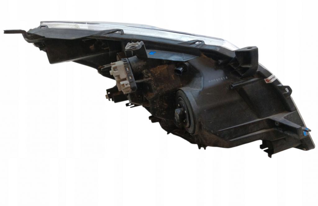 Toyota Verso 2009-2013  Svetlo predné ľavé 81170-0F090