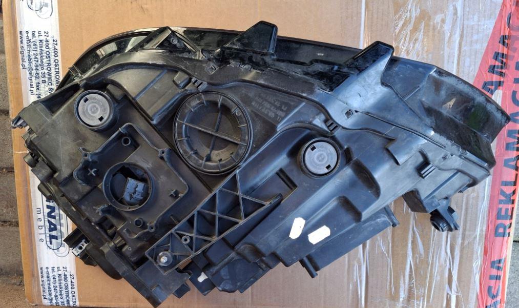 Volkswagen Passat B8 2014- combi 2.0 TDI diesel AT 110 kW 2015  Svetlo predné pravé full led  3G1941036L