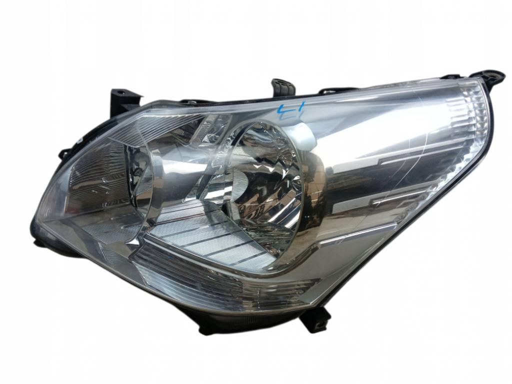 Toyota Verso 2009-2013  Svetlo predné ľavé 81170-0F090