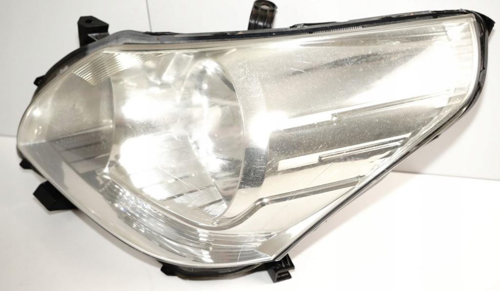 Toyota Verso 2009-2018 hatchback 1.6 16v petrol MT 97 kW 2017  Svetlo zadné ľavé