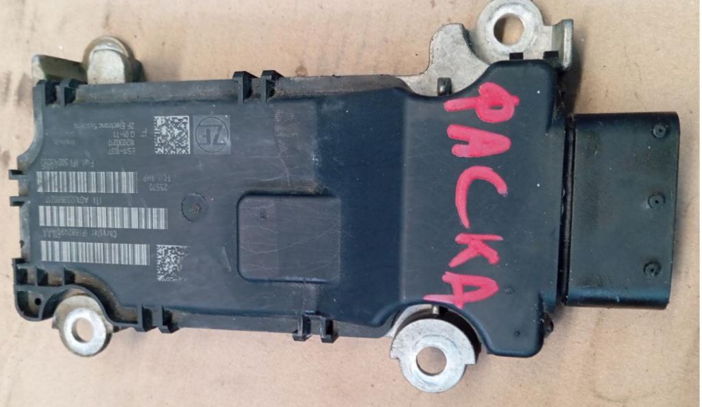 Jeep Renegade 2014- hatchback 2.0 CRD diesel MT 103 kW 2015  Riadiaca jednotka prevodovky 68249614AAriad