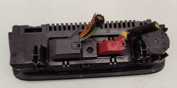 Seat Ibiza IV 6J 2008-2017 hatchback 1.4 16v petrol BXW MT 63 kW 2009  Panel kúrenia/klimatizácie 6J0820043