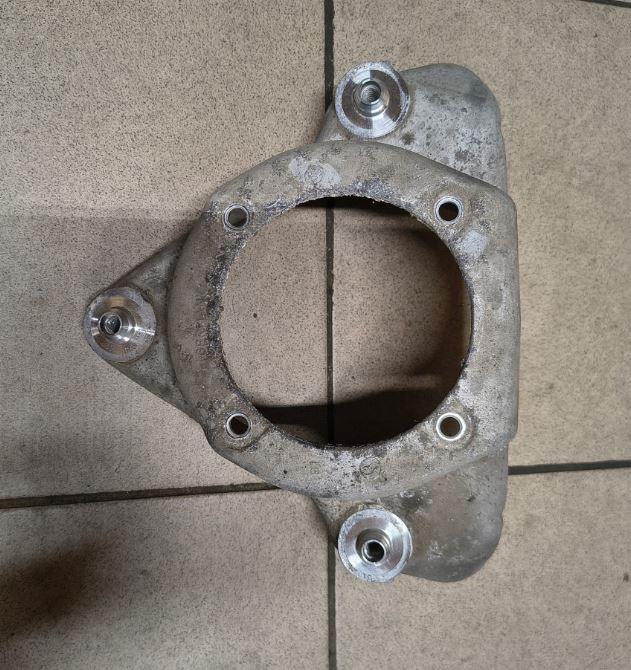 Audi A8 D3 2002-2009 sedan 3.0 TDI diesel AT 171 kW 2004  Tlmič 4E0412383F