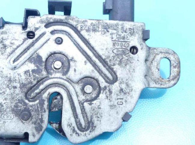 Ford C-Max I 2003-2010 hatchback 1.8 16v petrol MT 92 kW 2004  Zámok prednej kapoty 3M51-16700-AB