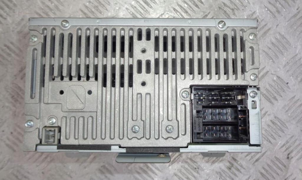 Hyundai I20 I 2008-2014 hatchback 1.1 CRDI diesel 55 kW 2013  Rádio 96100-1J202