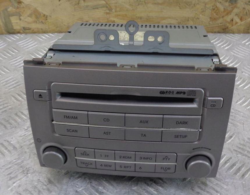 Hyundai I20 I 2008-2014 hatchback 1.1 CRDI diesel 55 kW 2013  Rádio 96100-1J202