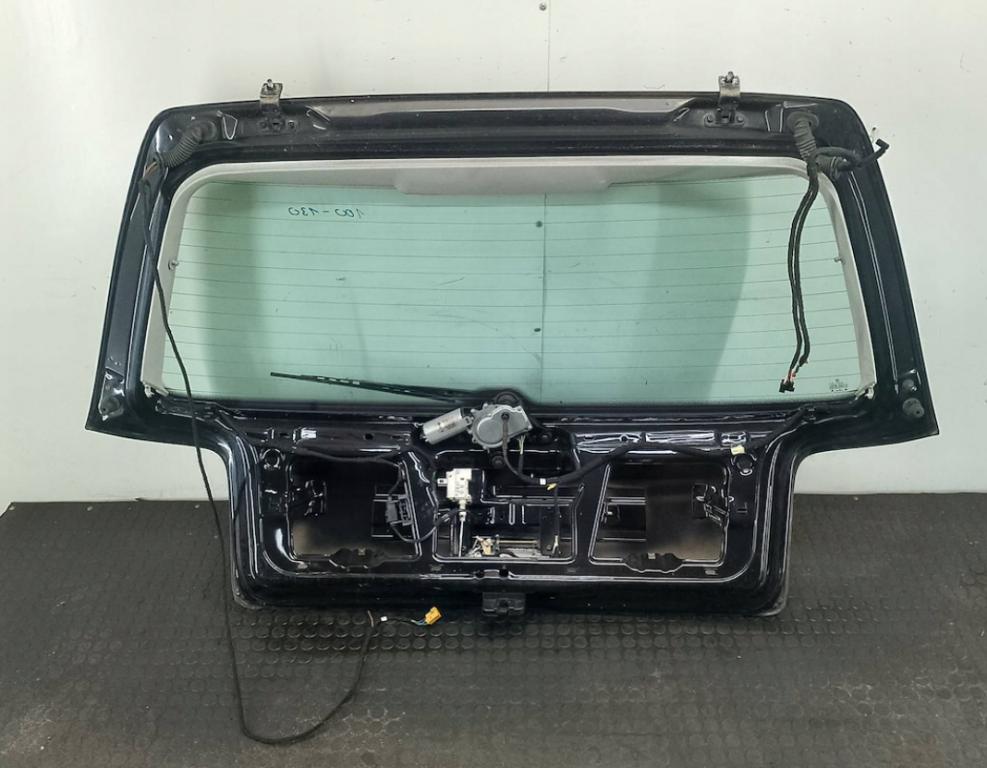 Volkswagen Golf IV 1997-2003 hatchback  5d   Kapota zadná (kufor) LC9Z