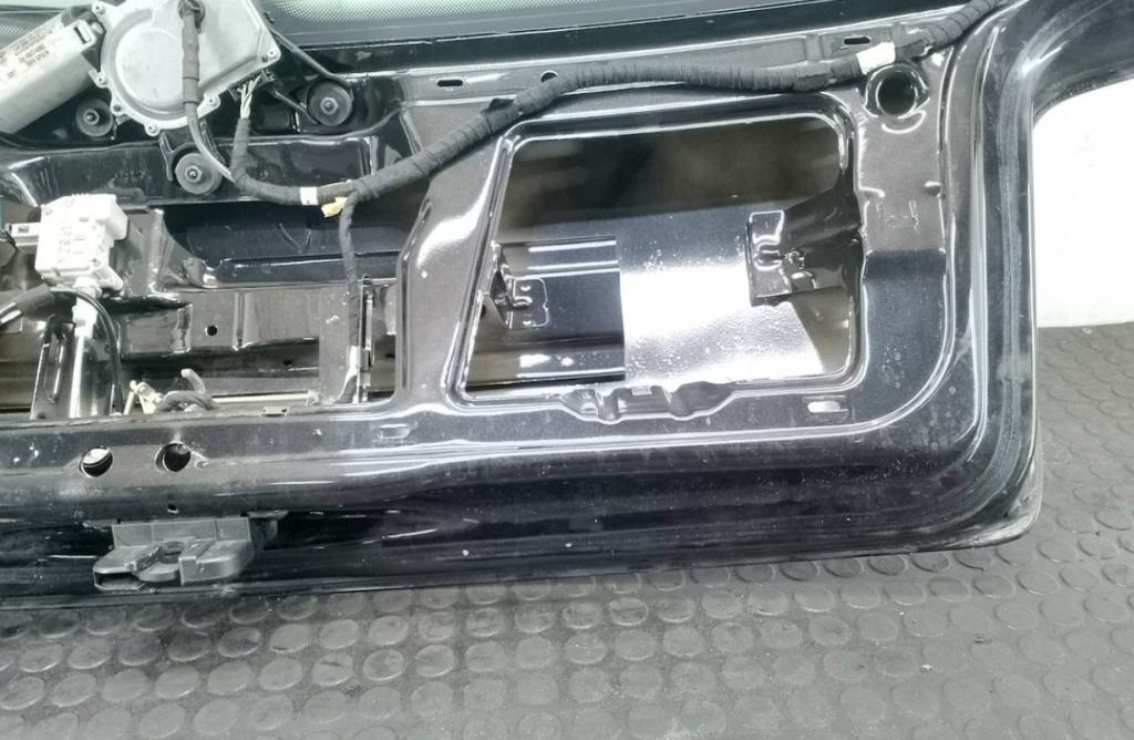 Volkswagen Golf IV 1997-2003 hatchback  5d   Kapota zadná (kufor) LC9Z