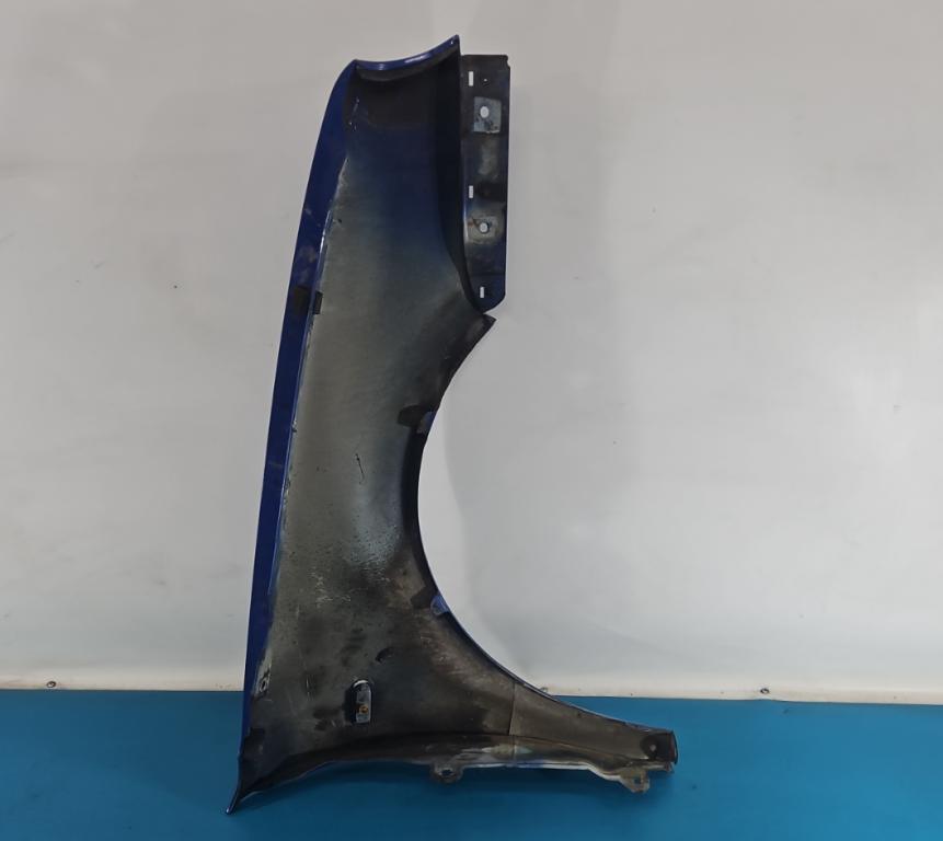 Volkswagen Golf IV 1997-2003 hatchback 1.6 SR petrol MT 74 kW 1998  Blatník predný ľavý