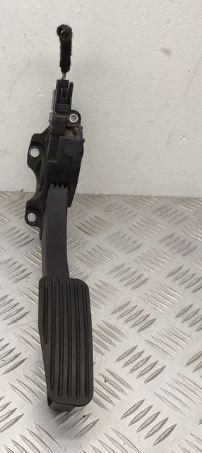 Volvo XC90 I 2002-2014 hatchback 2.4 D5 diesel AT 147 kW 2011  Potenciometer plynového pedálu 31329056