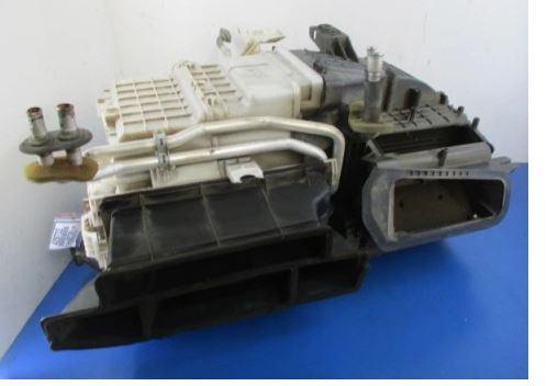 Toyota Rav4 II 2000-2005 hatchback 2.0 D4D diesel MT 85 kW 2005  Radiátor kúrenia