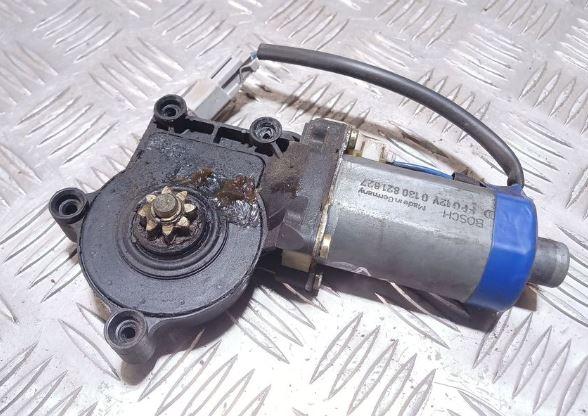 Rover 600 sedan 2.0 TD diesel MT 77 kW 1999  Motorček okien predný pravý 0130821627