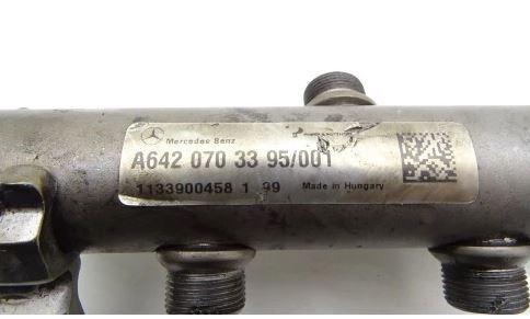 Mercedes S W221 2005-2013 sedan 2.1 CDI diesel AT 150 kW 2011  Vstrekovacia lišta A6420703395