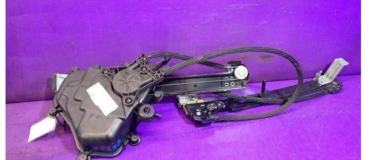 Seat Ibiza IV 6J 2008-2017 hatchback 1.4 16v petrol MT 63 kW 2009  Mechanizmus sťahovania okna predný pravý 6R0959802C 6J3837402A