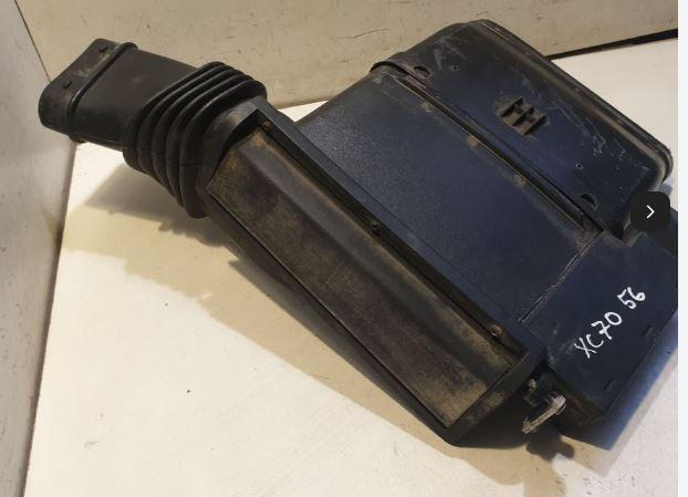 Volvo S60 I 2000-2010 sedan 2.4 D5 diesel MT 120 kW 2006  Hadica chladenia vzduchu 30741368