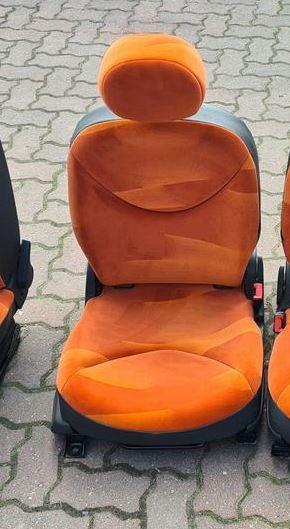 Citroen C2 hatchback 1.1 petrol MT 44 kW 2004  Sedadlo predné pravé