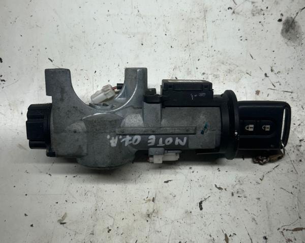 Nissan Note I 2006-2012 hatchback 1.4 16v petrol MT 65 kW 2007  Spínacia skrinka N0502823