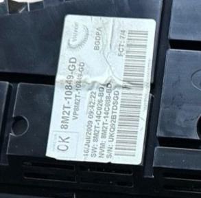 Ford Mondeo Mk4 2007-2014 2008  Prístrojová doska 8M2T-10849-GD