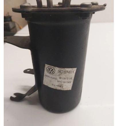 Volkswagen Golf V 2003-2009 hatchback 1.9 TDI diesel 77 kW 2007  Palivové čerpadlo 5J0880201D