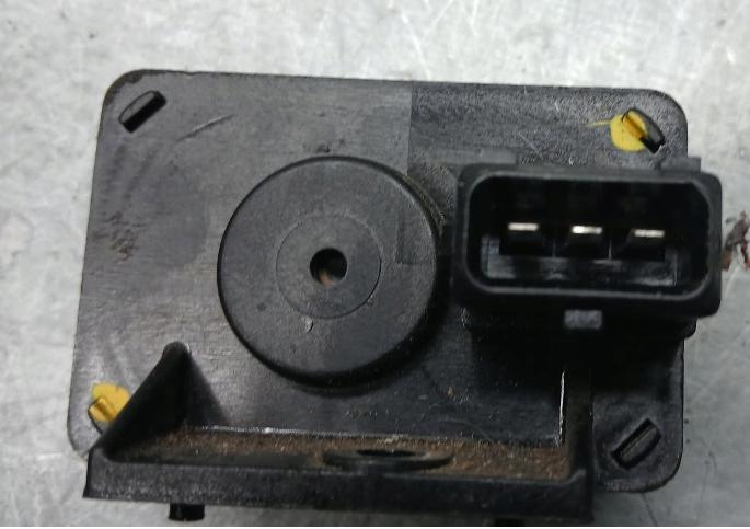 Audi A6 C5 1997-2004 sedan 1.8 T petrol MT 110 kW 1998  Snímač 853919562 0280101001