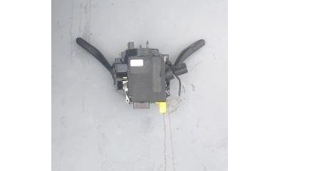 Volkswagen Tiguan I 2007-2016 hatchback 2.0 TDI diesel MT 103 kW 2009  Prepínacie páčky pod volantom 1K0953549BF 1K0953503EF