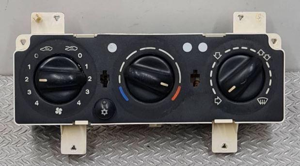 Citroen Xsara I 1997-2000 hatchback 1.4 petrol MT 55 kW 1998  Panel kúrenia/klimatizácie 810621263F