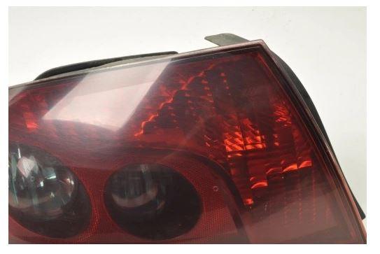 Peugeot 407 sedan 2.0 16v petrol AT 103 kW 2007  Svetlo zadné ľavé