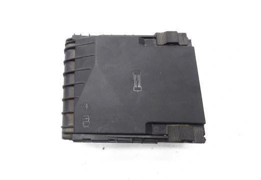 Skoda Superb II 2008-2015 combi 2.0 TDI diesel MT 125 kW 2014  Poistková skrinka 1K0937125D