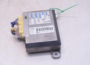 Honda CR-V III 2006-2011 hatchback 2.0 16v petrol AT 110 kW 2009  Riadiaca jednotka airbagu 77960-SWA-G214-M4