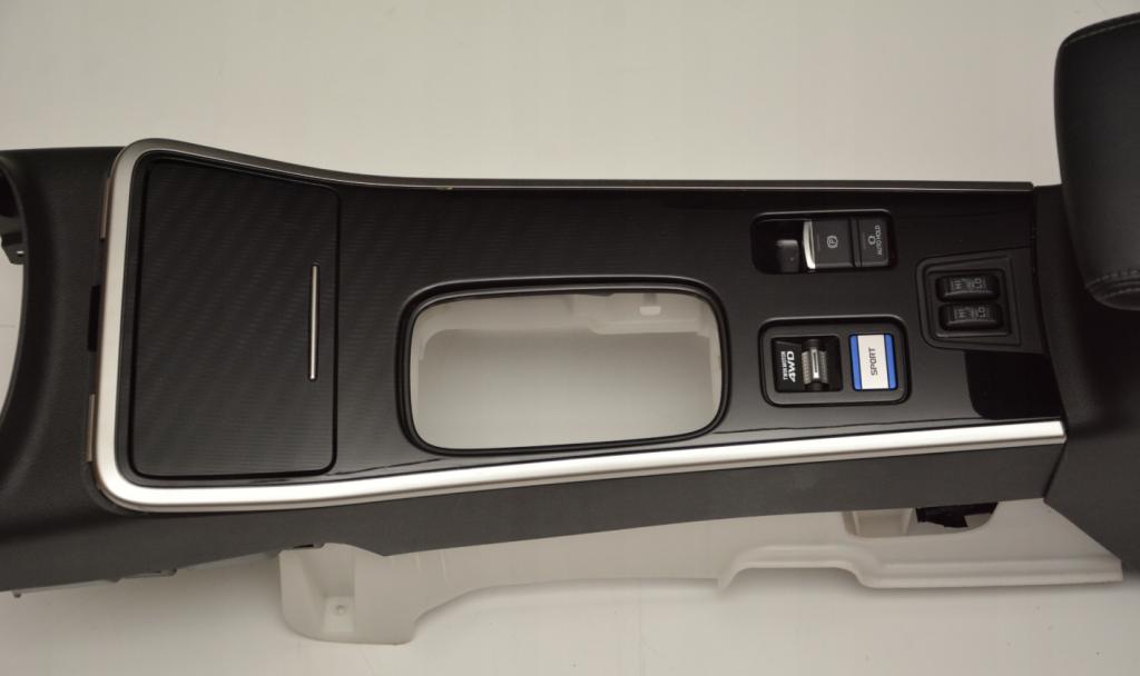 Mitsubishi Outlander III 2012-2022 PHEV Stredový tunel