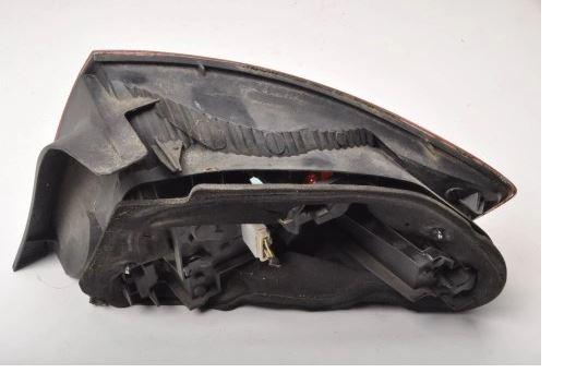 Peugeot 407 sedan 2.0 16v petrol AT 103 kW 2007  Svetlo zadné ľavé