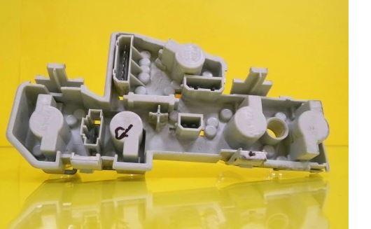 Volkswagen Passat B5 1995-2005 sedan 1.9 TDI diesel MT 74 kW 2004  Svetlo zadné pravé 3B5945258B