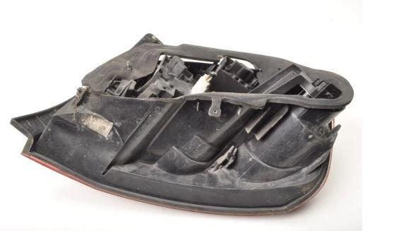 Peugeot 407 sedan 2.0 16v petrol AT 103 kW 2007  Svetlo zadné ľavé