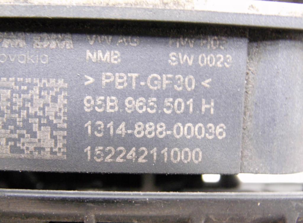 Skoda Superb III 2015-2024 sedan Intercooler (chladič nasávaného vzduchu) 3V0122321D