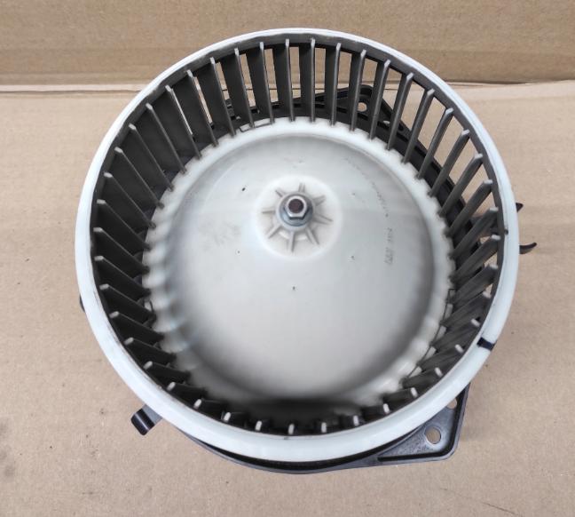 Renault Laguna III 2007-2015 Ventilátor kúrenia A10357A8400000
