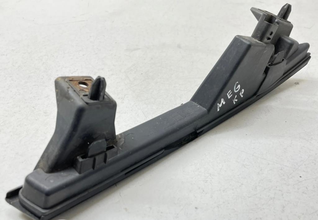 Renault Megane III 2008-2016 hatchback 1.5 DCI diesel MT 81 kW 2010  Lišta ostatné 601980601R 601989109R