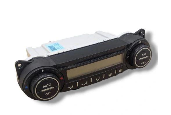 Kia Ceed I 2006-2012 hatchback 1.4 16v petrol MT 80.2 kW 2008  Panel kúrenia/klimatizácie 97250-1H602