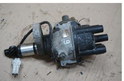 Suzuki Vitara I 1988-1998 hatchback 1.6 petrol MT 60 kW 1990  Rozdeľovač 33100-60A20